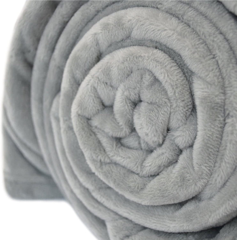 Microplush Quilted Pet Blanket (S, Gray - 31 x 27")